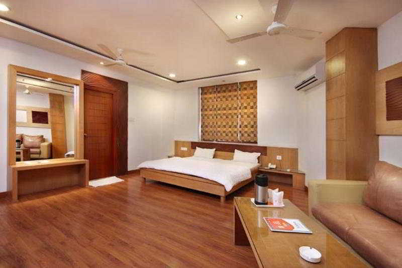 Hotel Mandakini Plaza Kānpur Quarto foto